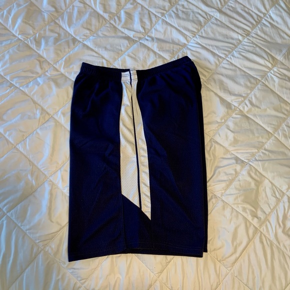 Under Armour LG Dark Blue Athletic Shorts - Picture 4 of 6